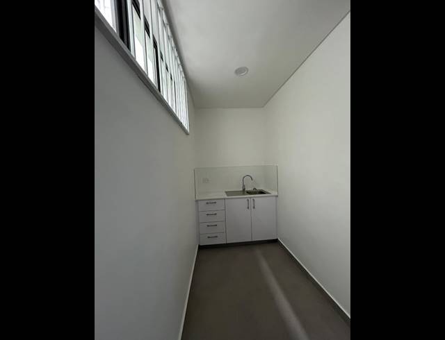 335M² BUILDING TO LET IN CAPE TOWN CITY CENTRE